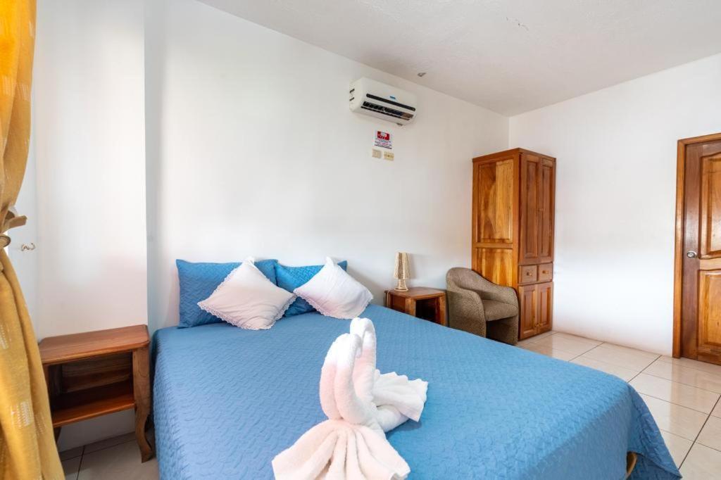 Hostal Tongo Reef Puerto Baquerizo Moreno Kültér fotó