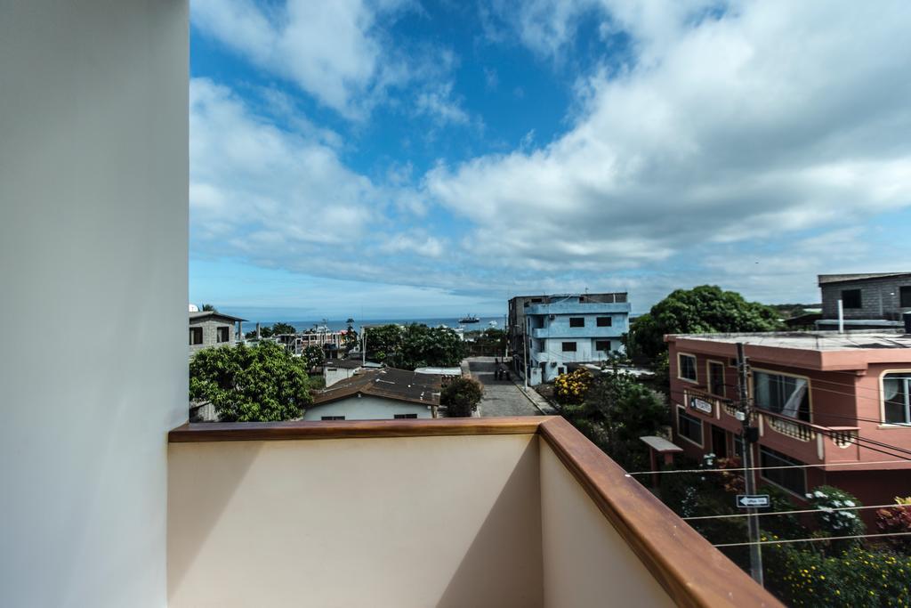 Hostal Tongo Reef Puerto Baquerizo Moreno Kültér fotó