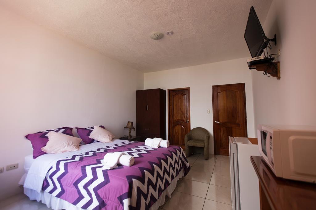 Hostal Tongo Reef Puerto Baquerizo Moreno Kültér fotó