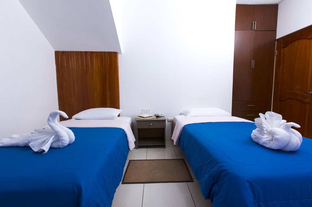 Hostal Tongo Reef Puerto Baquerizo Moreno Kültér fotó